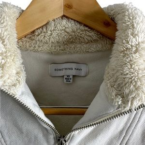 Something Navy Sherpa fleece zip, size xs
